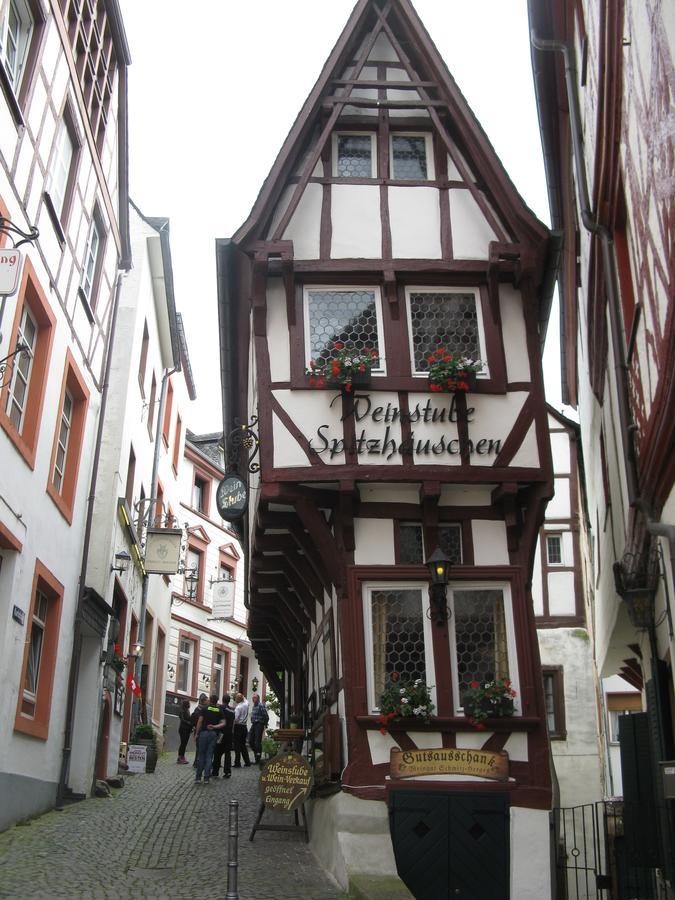 Hotel-Restaurant Kastel Bernkastel-Kues Exterior photo